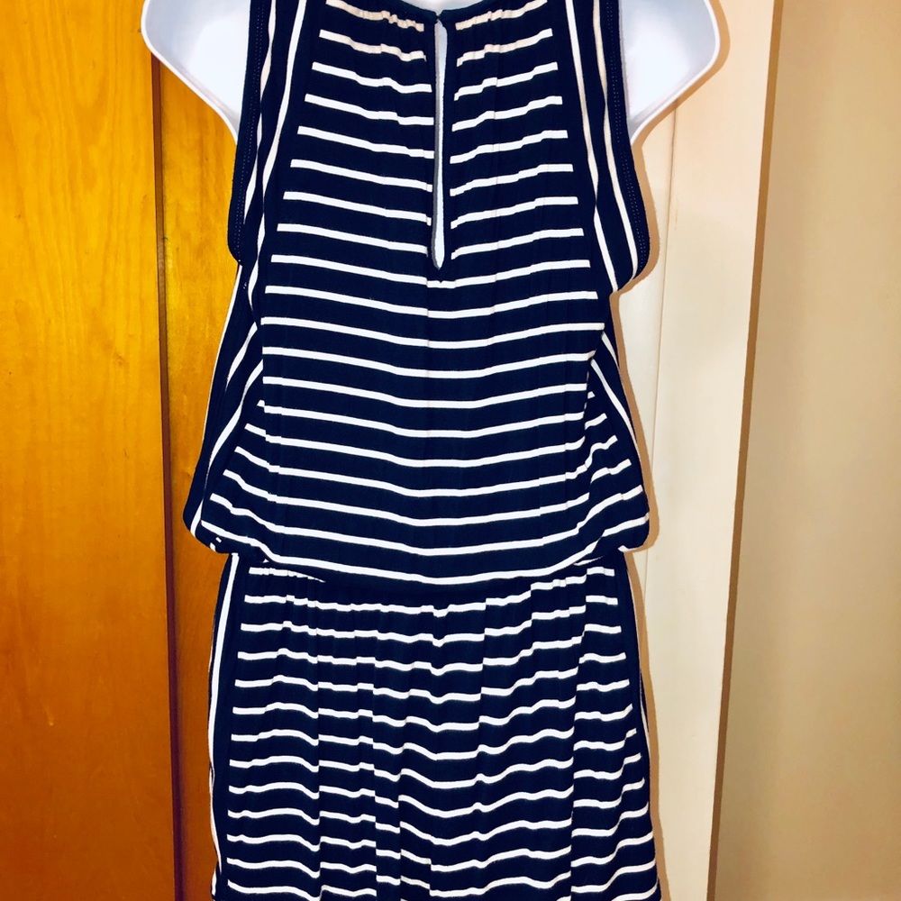 🔴SOLD🔴 MAX STUDIO DARK NAVY & WHITE STRIPED - Picture 3 of 5
